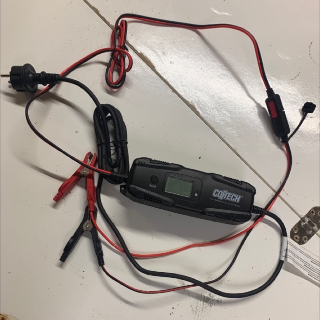 12v smart batterilader til bil/mc/båt