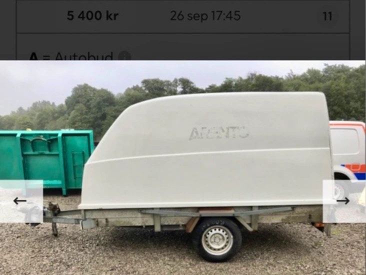 Släpkärra med kåpa