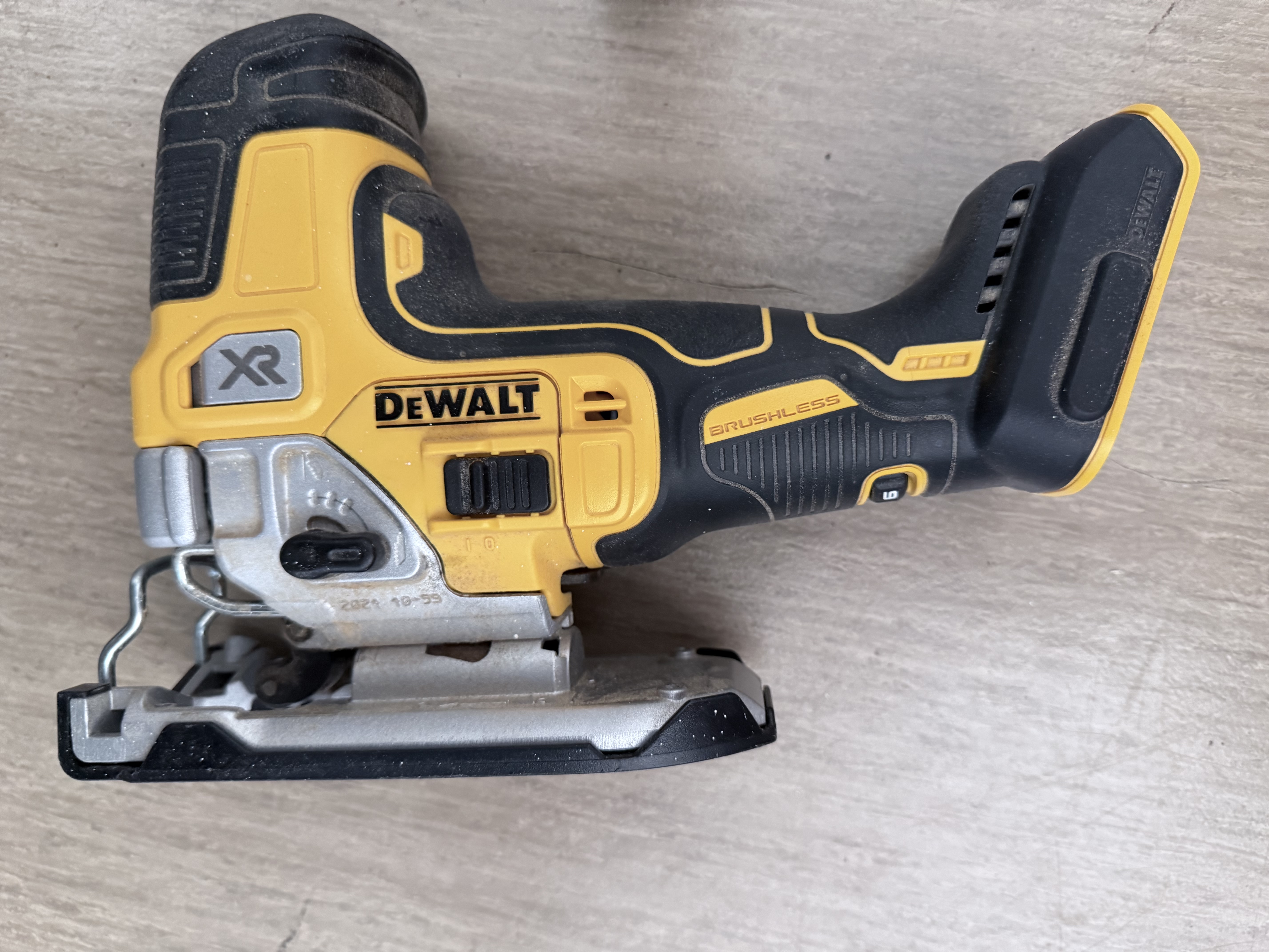 Dewalt 18v xr sticksåg  fri leverans