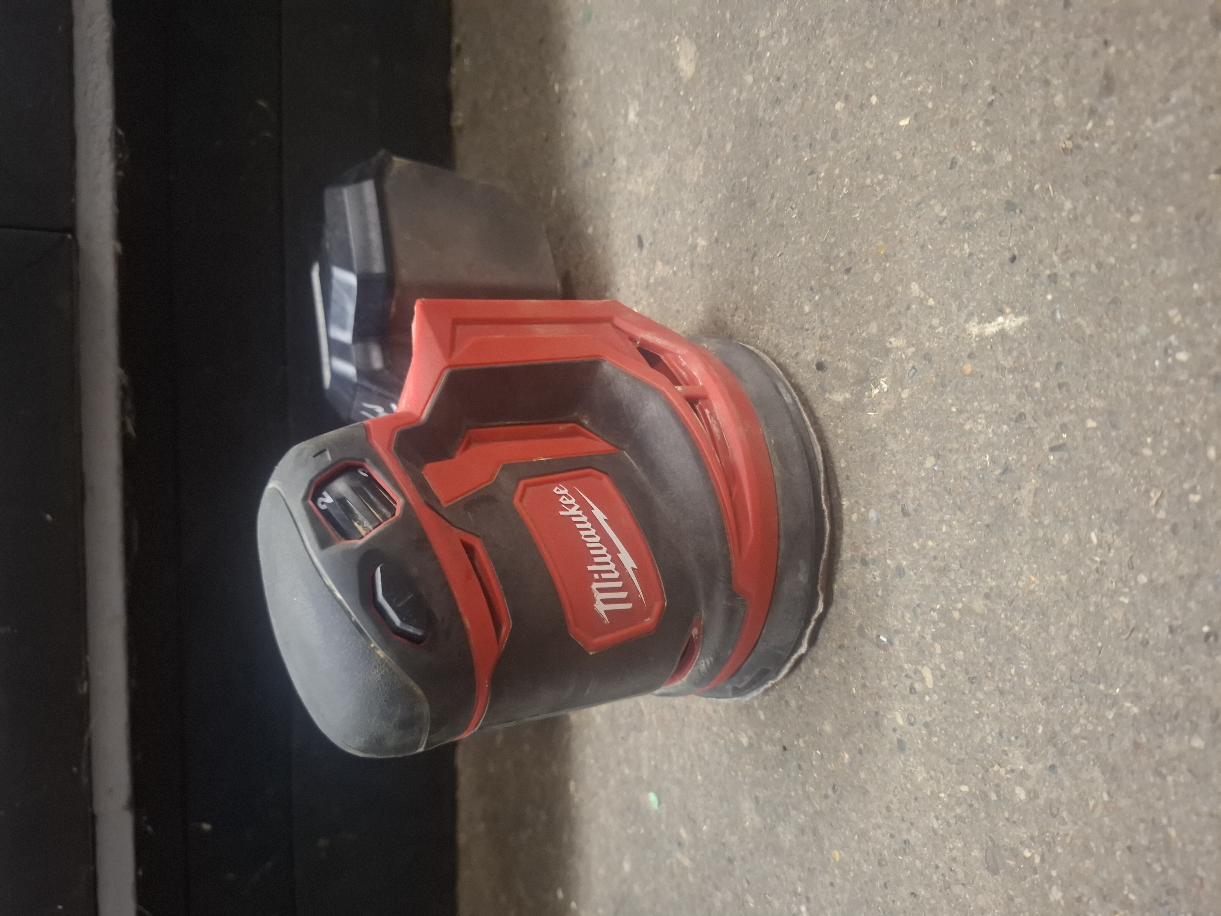 Milwaukee m18 excentersliber