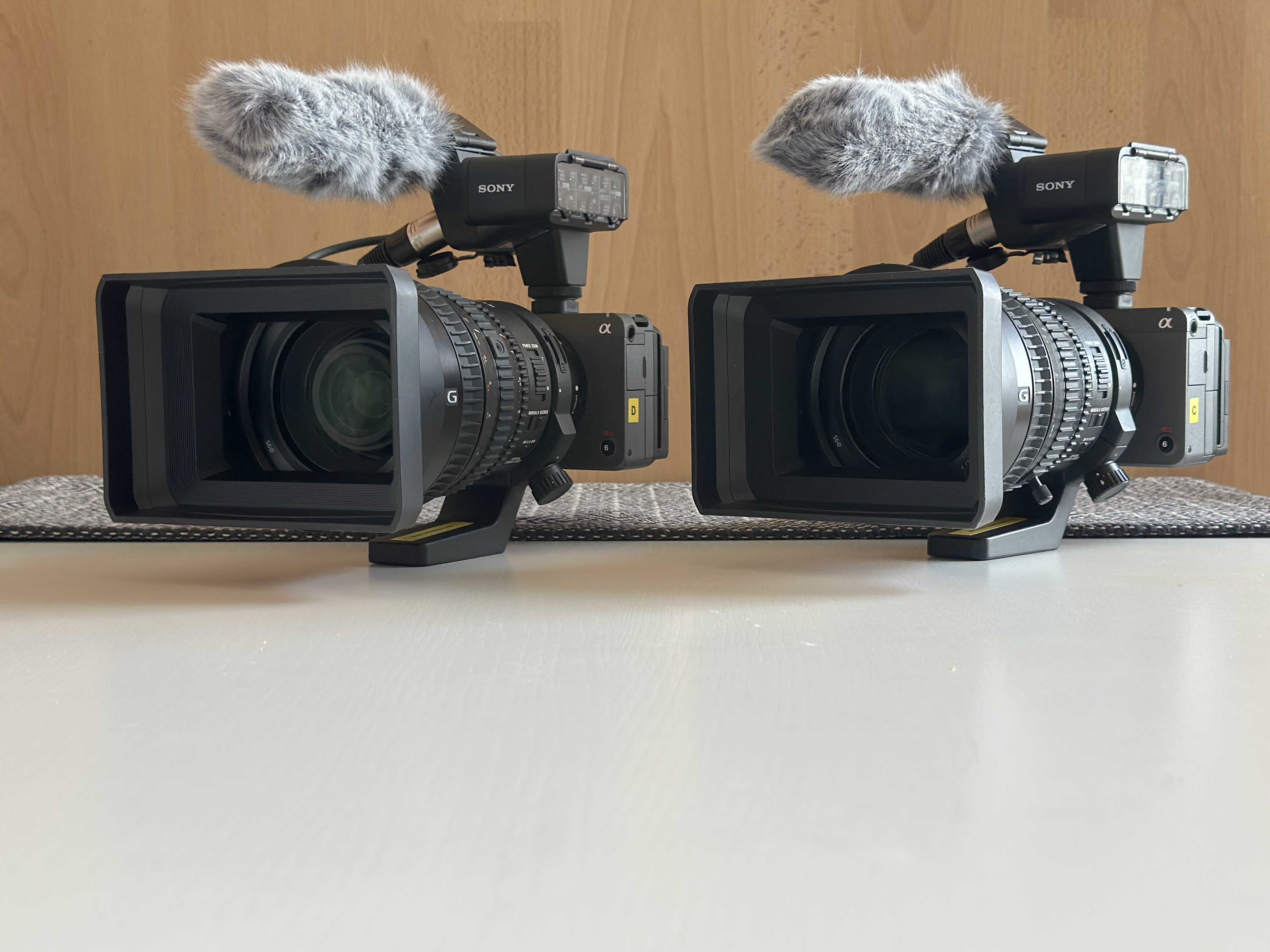 2x 𝗦𝗢𝗡𝗬 𝗙𝗫𝟯𝟬 + pz 28-135 f4 g oss + k3m xlr (fx30 fx 30)
