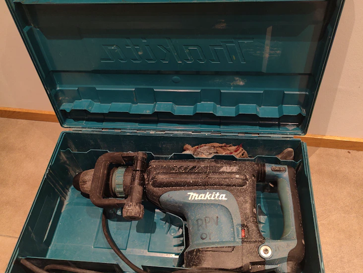 Makita tehokas piikkausvasara