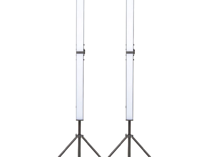 Ledgo vertical lights for green screens