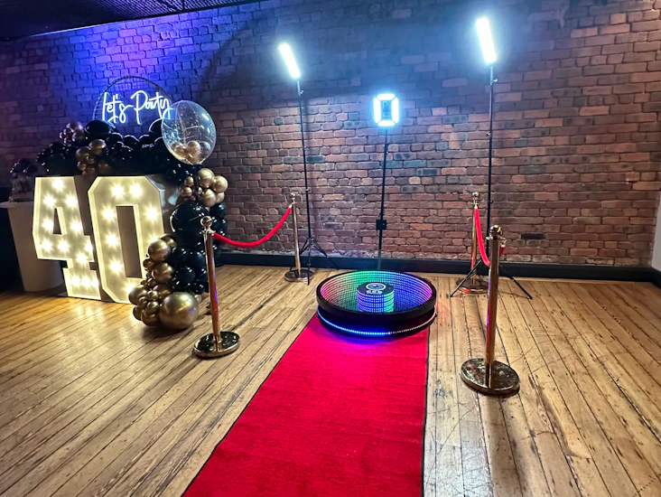 Large led letters & numbers hire, uk wide