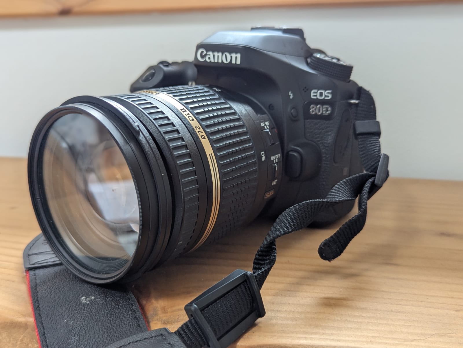 Canon eos 80d dslr camera