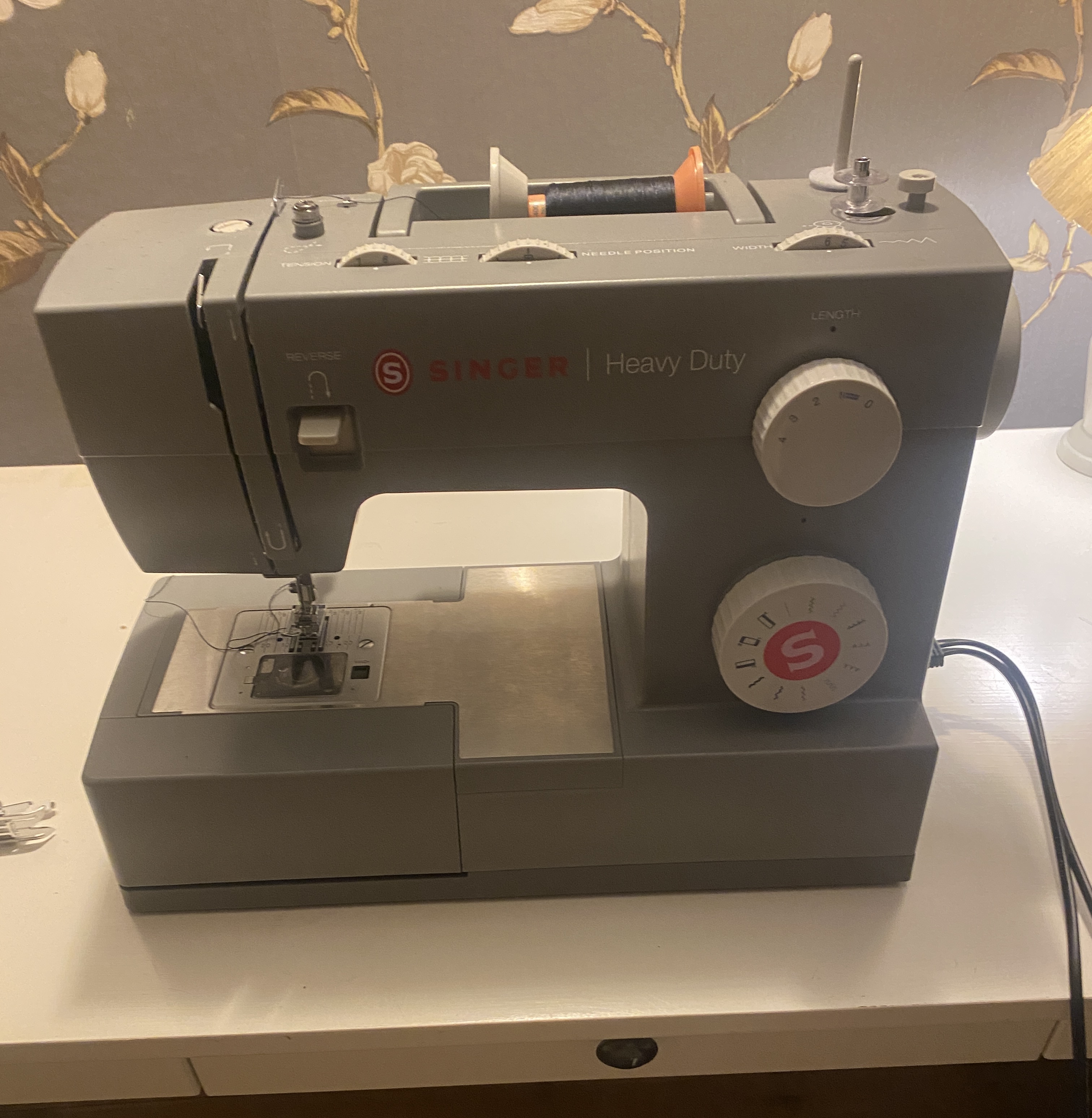 Symaskin för kapell, markis och hästtäcken