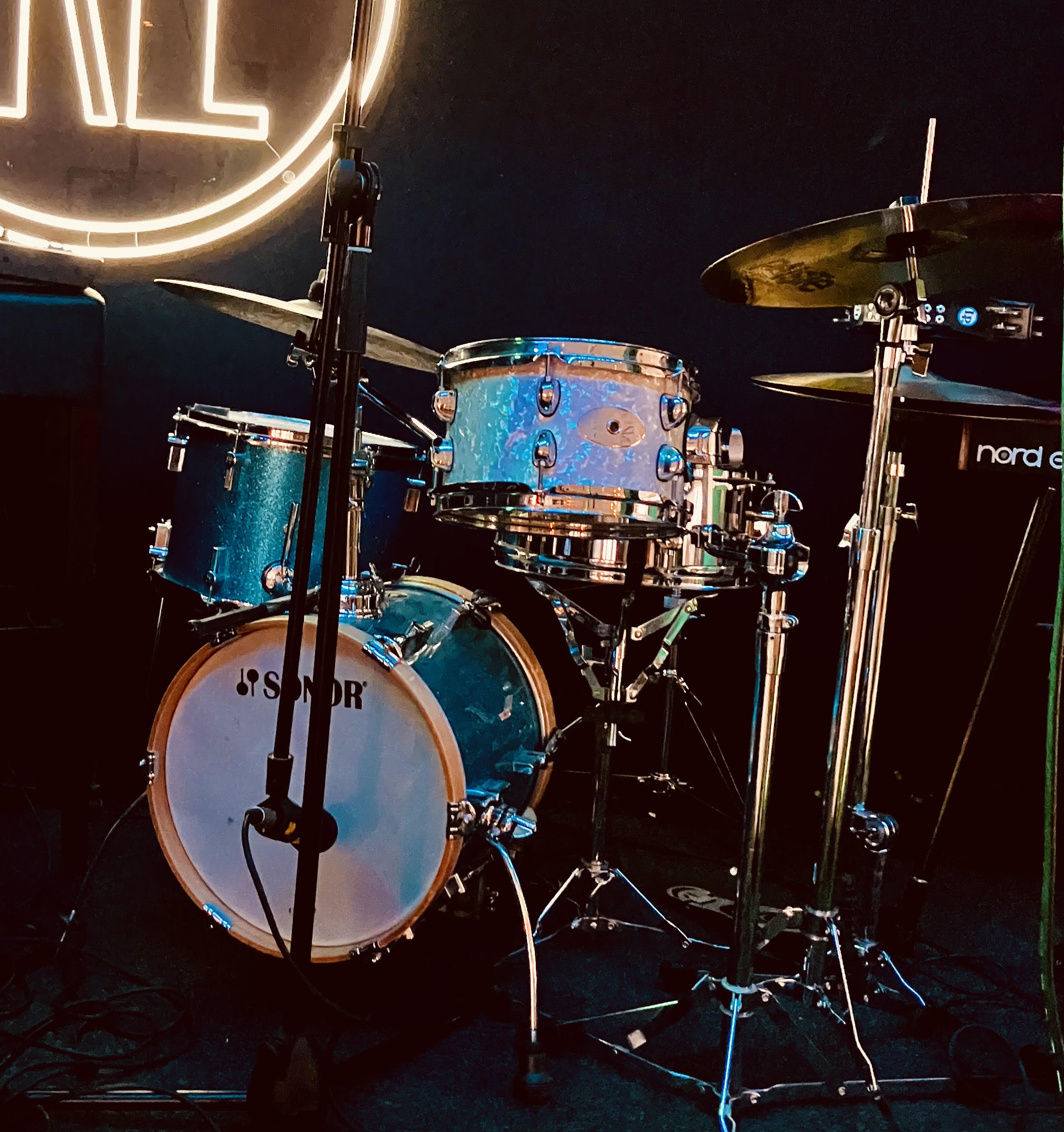 Litet trumset sonor martini club kit