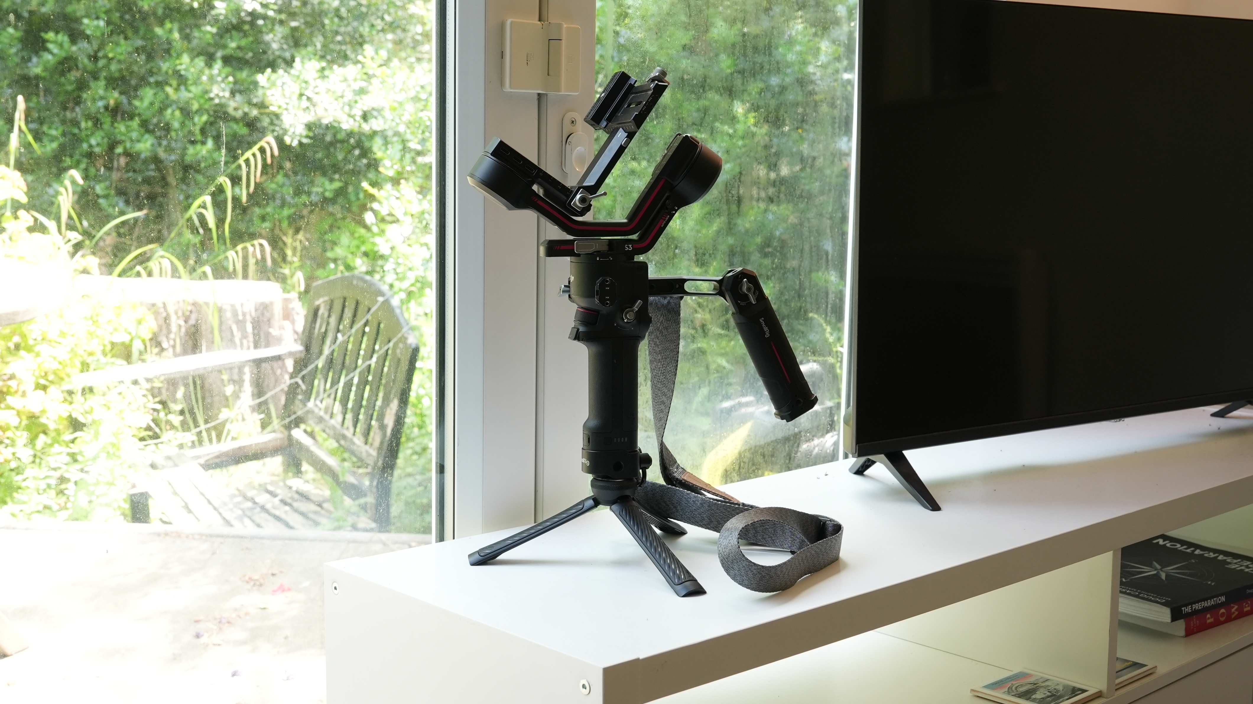 Dji ronin rs3 + small rig arm + upgraded legs 
