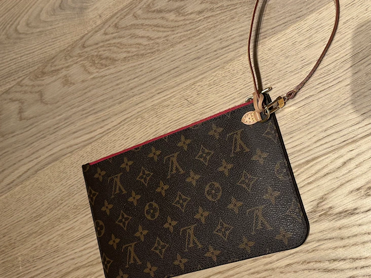 Louis vuitton pochette