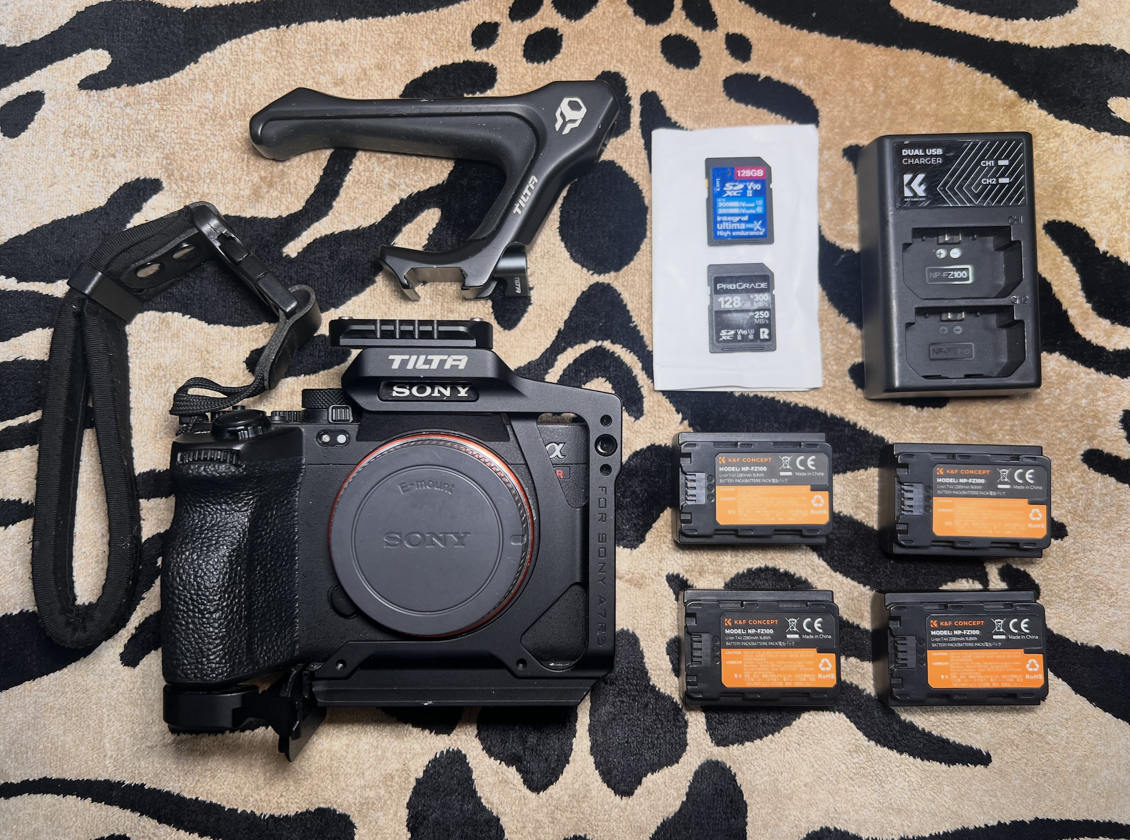 Sony a7rv (a7r5) + tilta half cage & handle