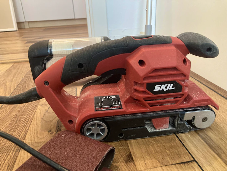 Bandslip skil 7615 ab 710w