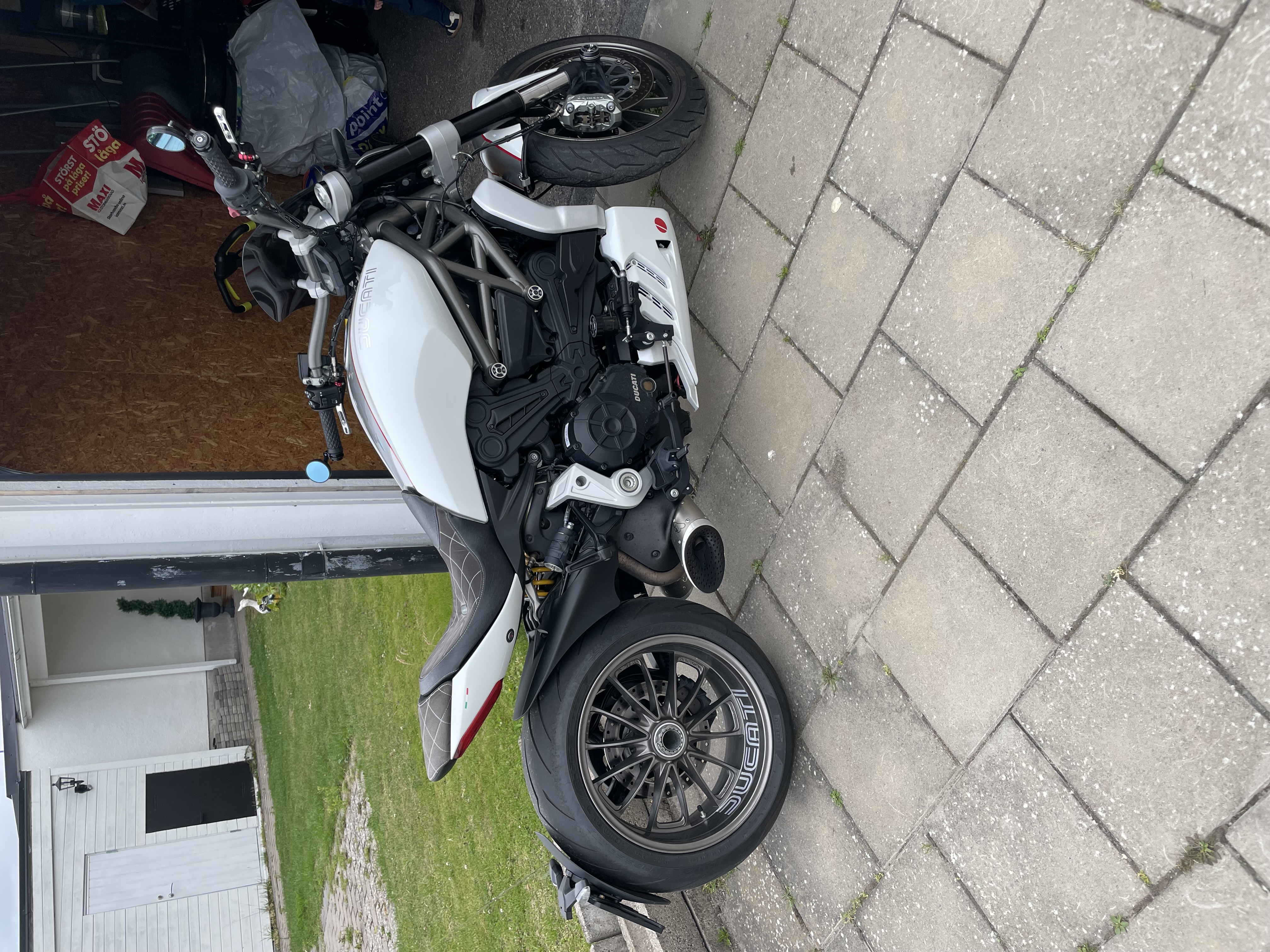 Ducati xdiavel 