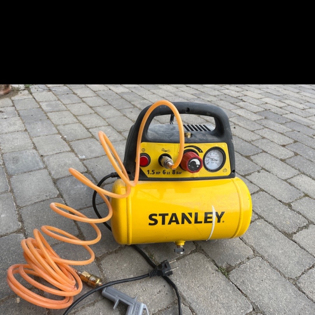 Stanley 8 bar kompressor med muttertrekker