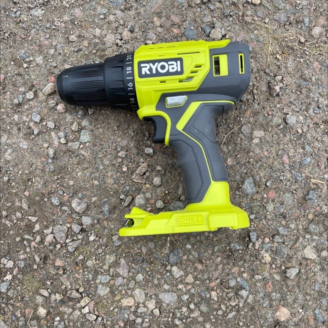 Ryobi batteridriven skruvdragare 