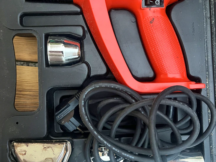 Varmluftspistol med olika munstycken