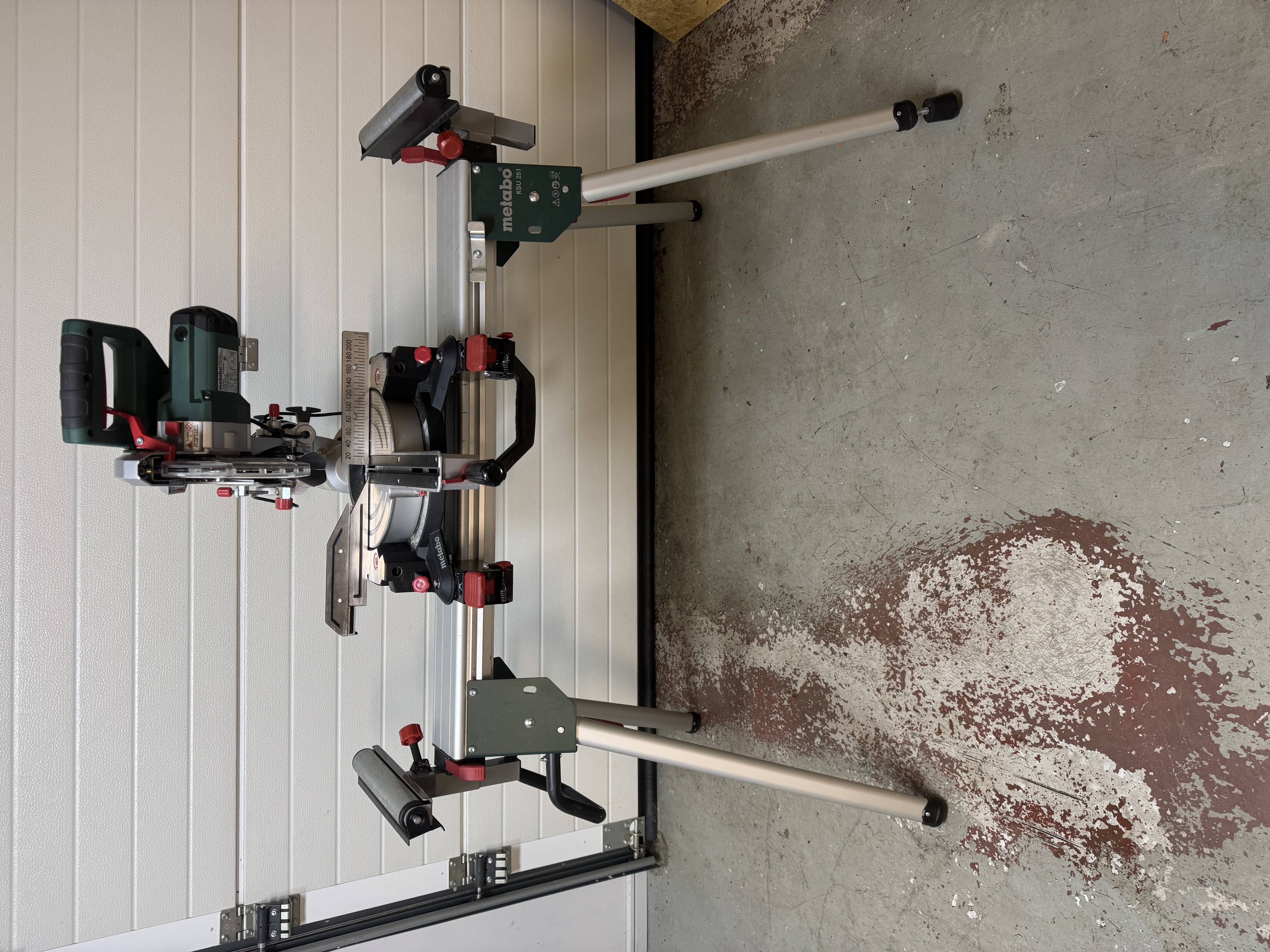 Kap- och gersåg metabo kgs 216 m