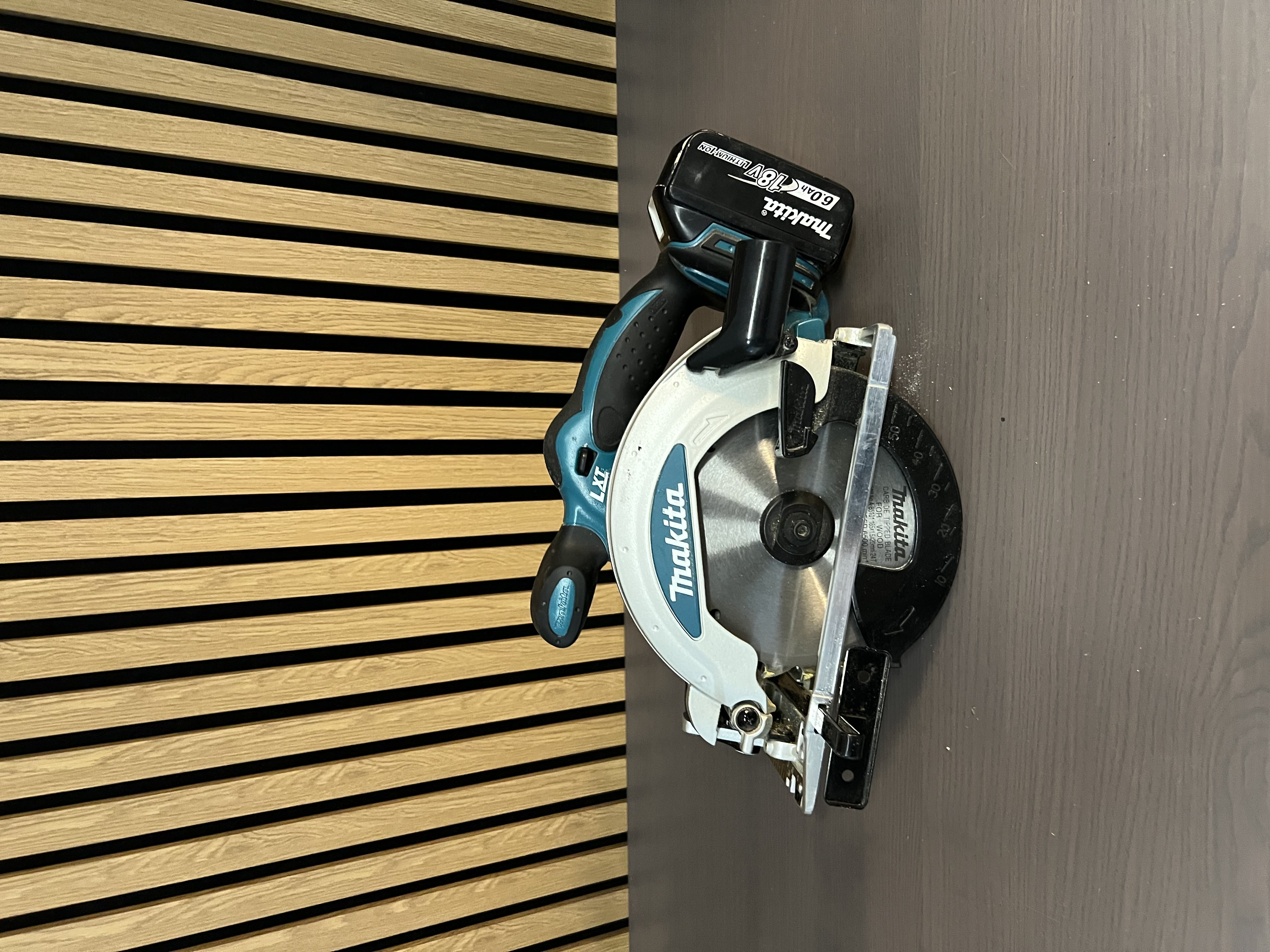 Makita dss610 akkupyörösaha