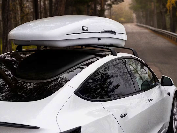 Takbox & takräcken till tesla model y