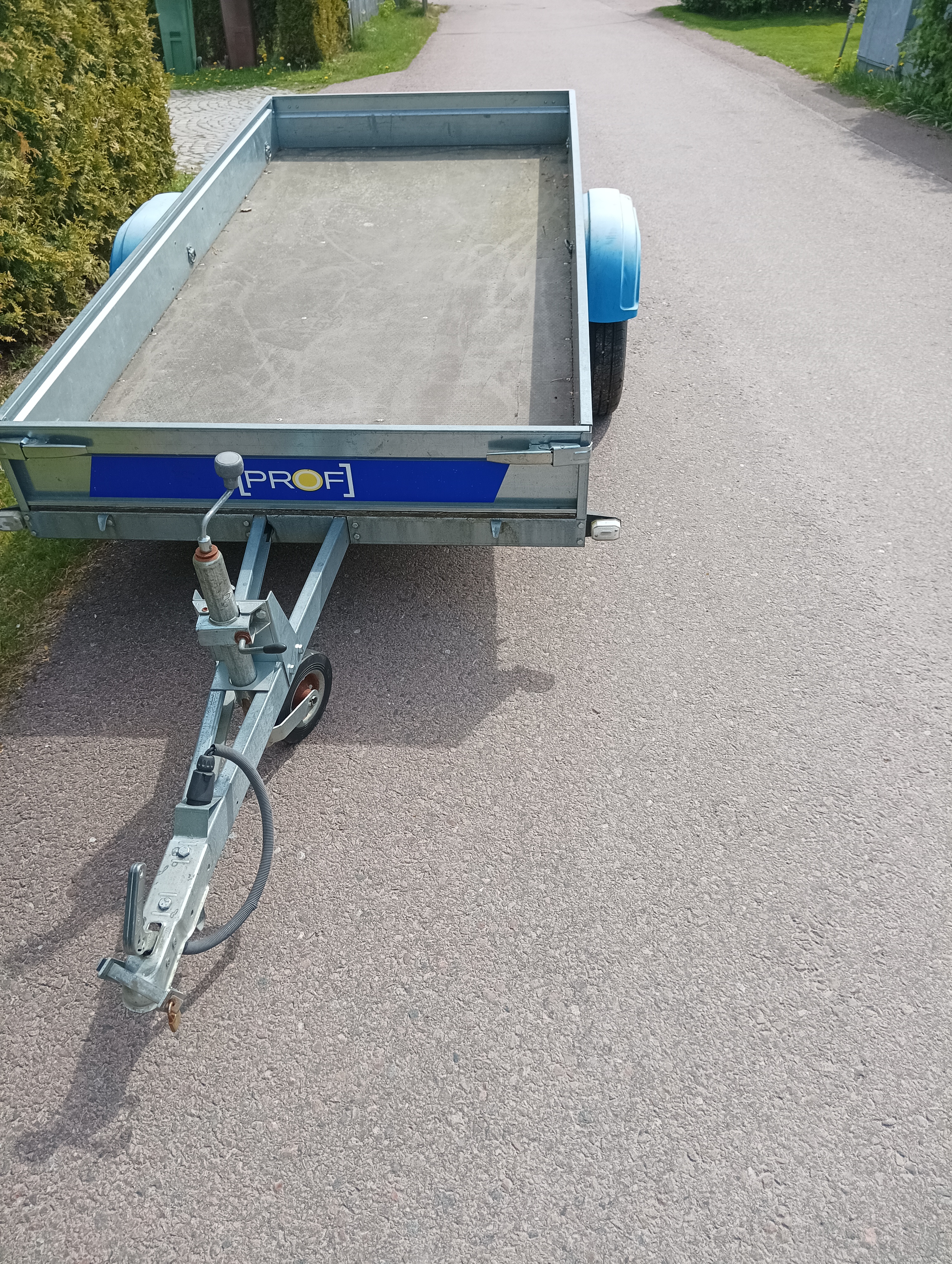 Nybesiktat eu-släp 750 kg (b-körkort) 