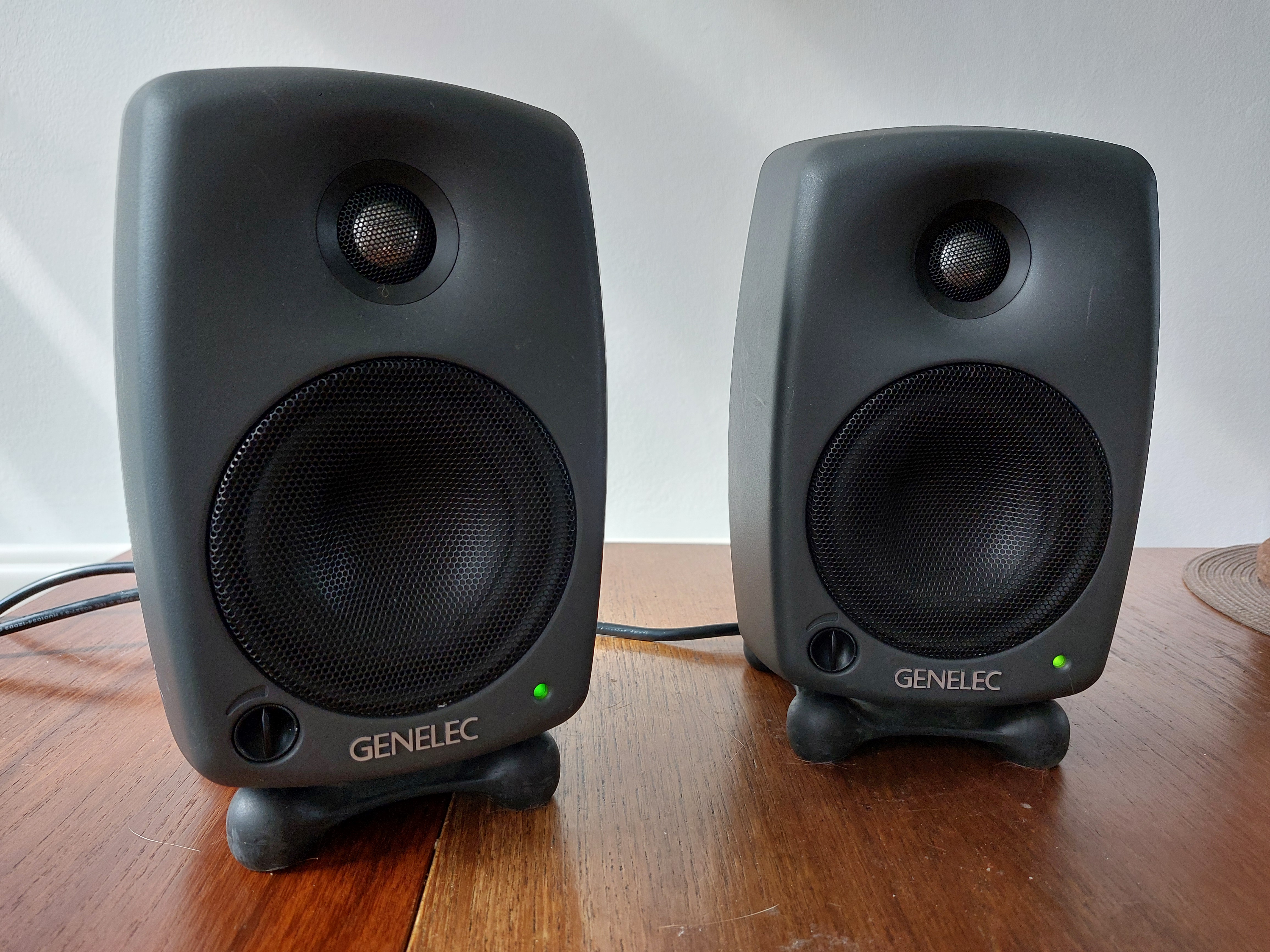 Genelec 8020 active monitors pair