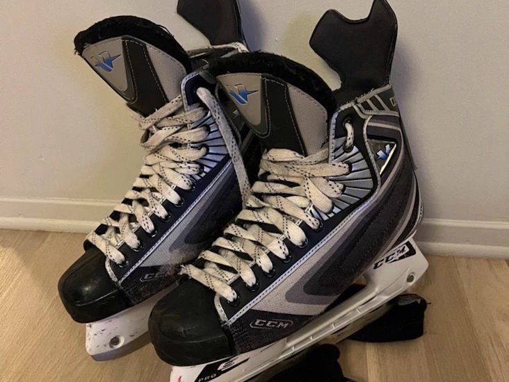 Hockeysklyter strl 42