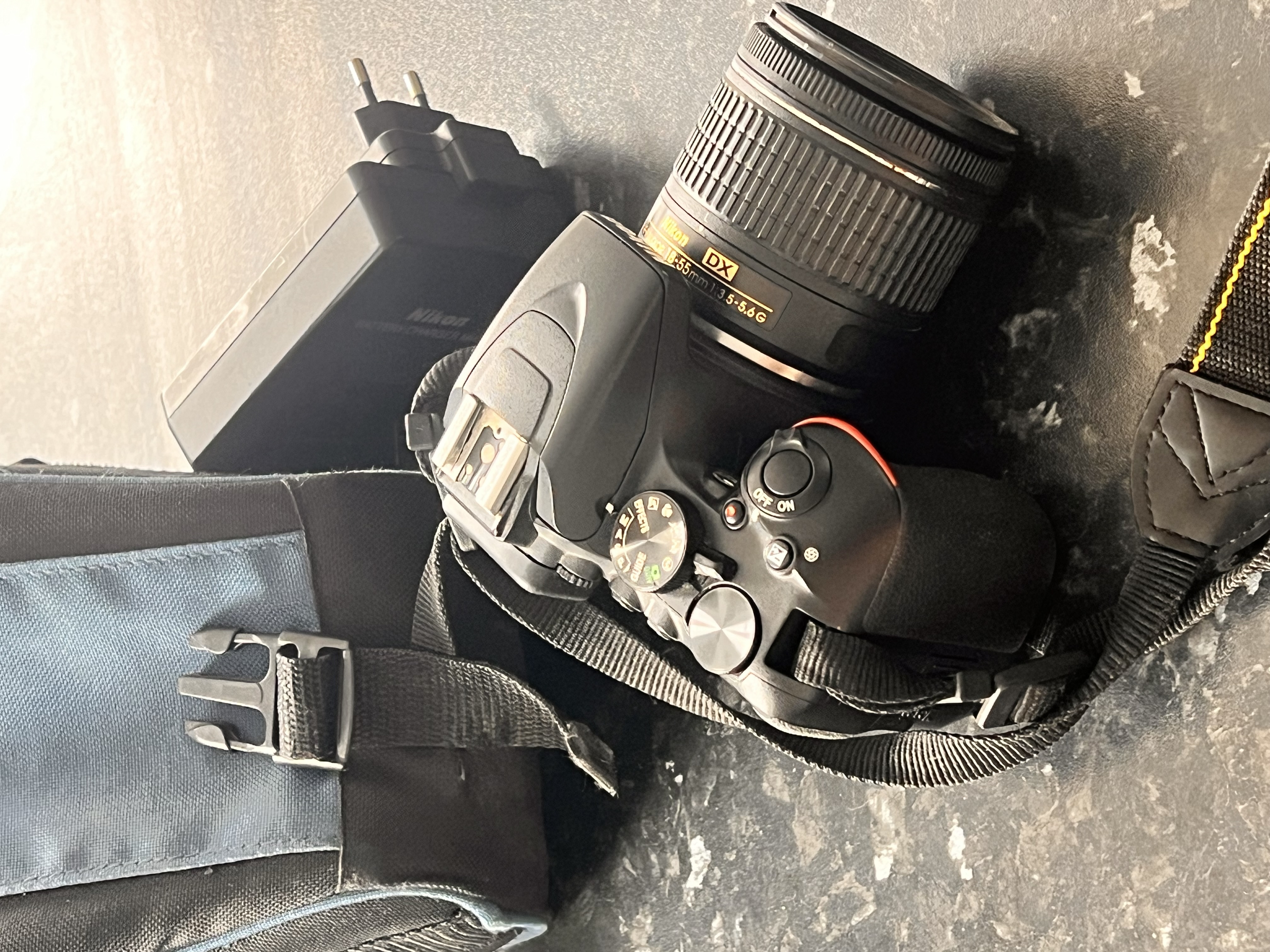 Nikon d3500+18/55mm lens+ 1 battery+bag+sd card 64gb