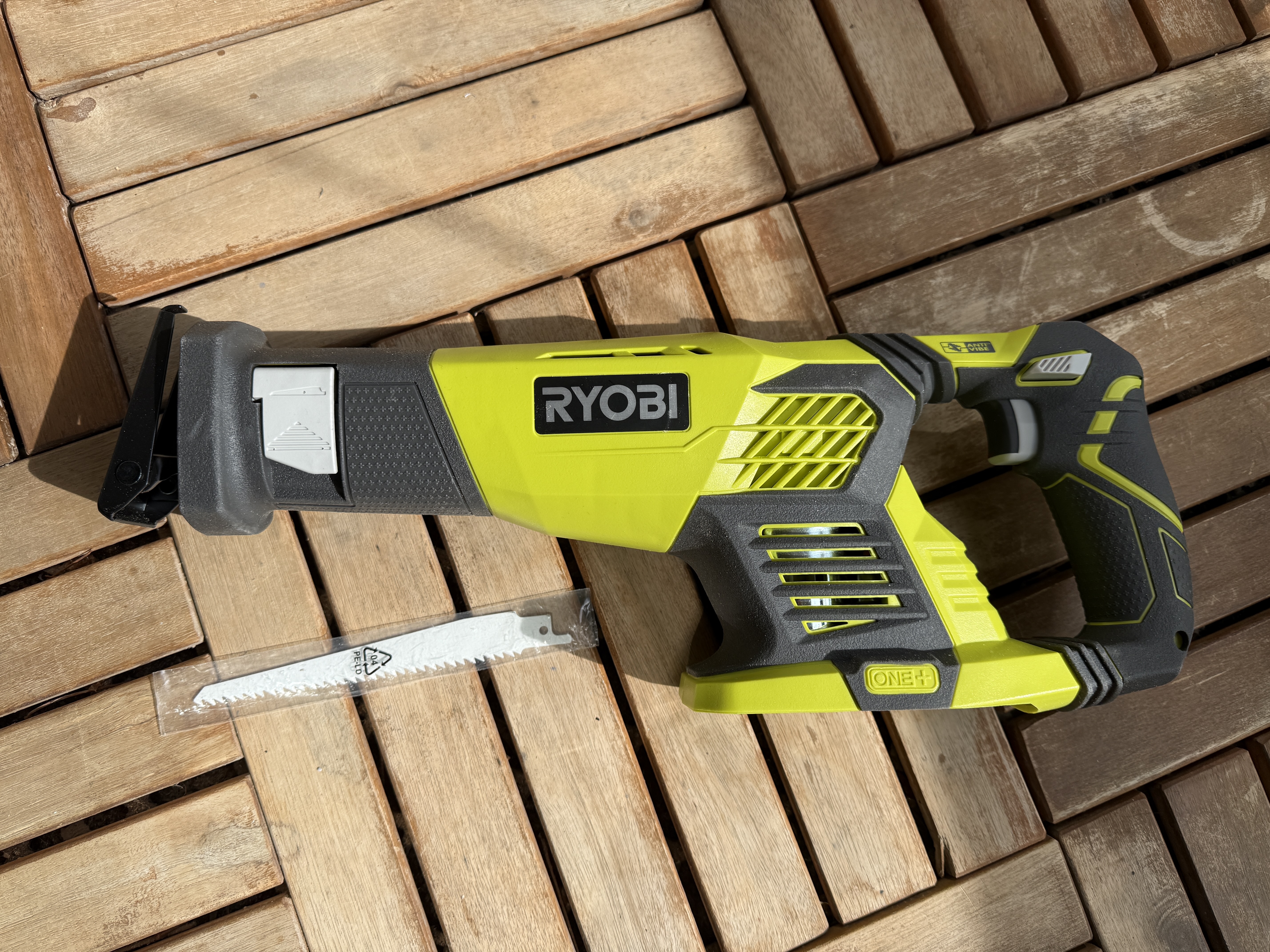 Ryobi bajonettsag