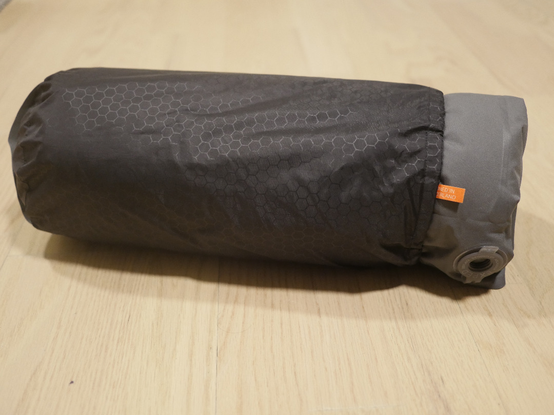 Oppblåsbart liggeunderlag