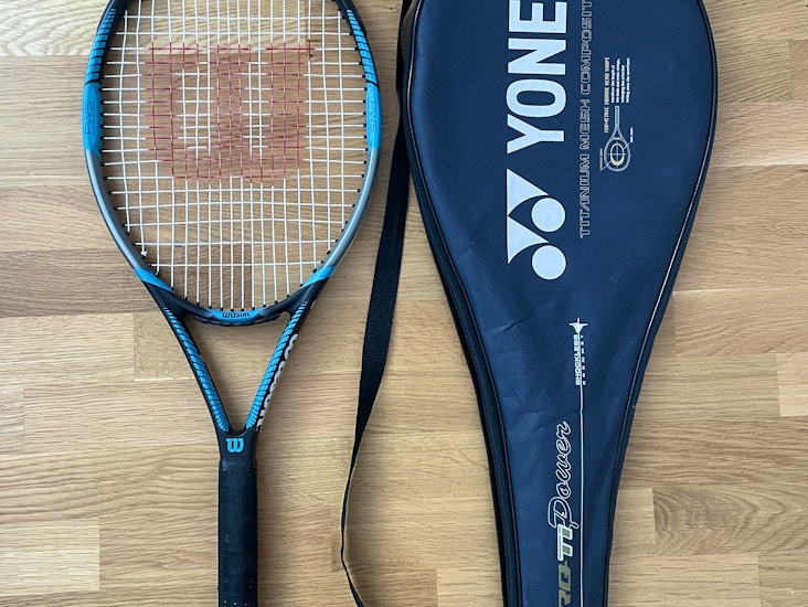 Wilson profile hyperspeed 110 tennisracket