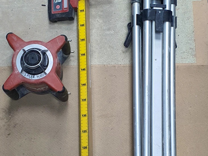 Hilti rotationslaser pri 2 med stativ