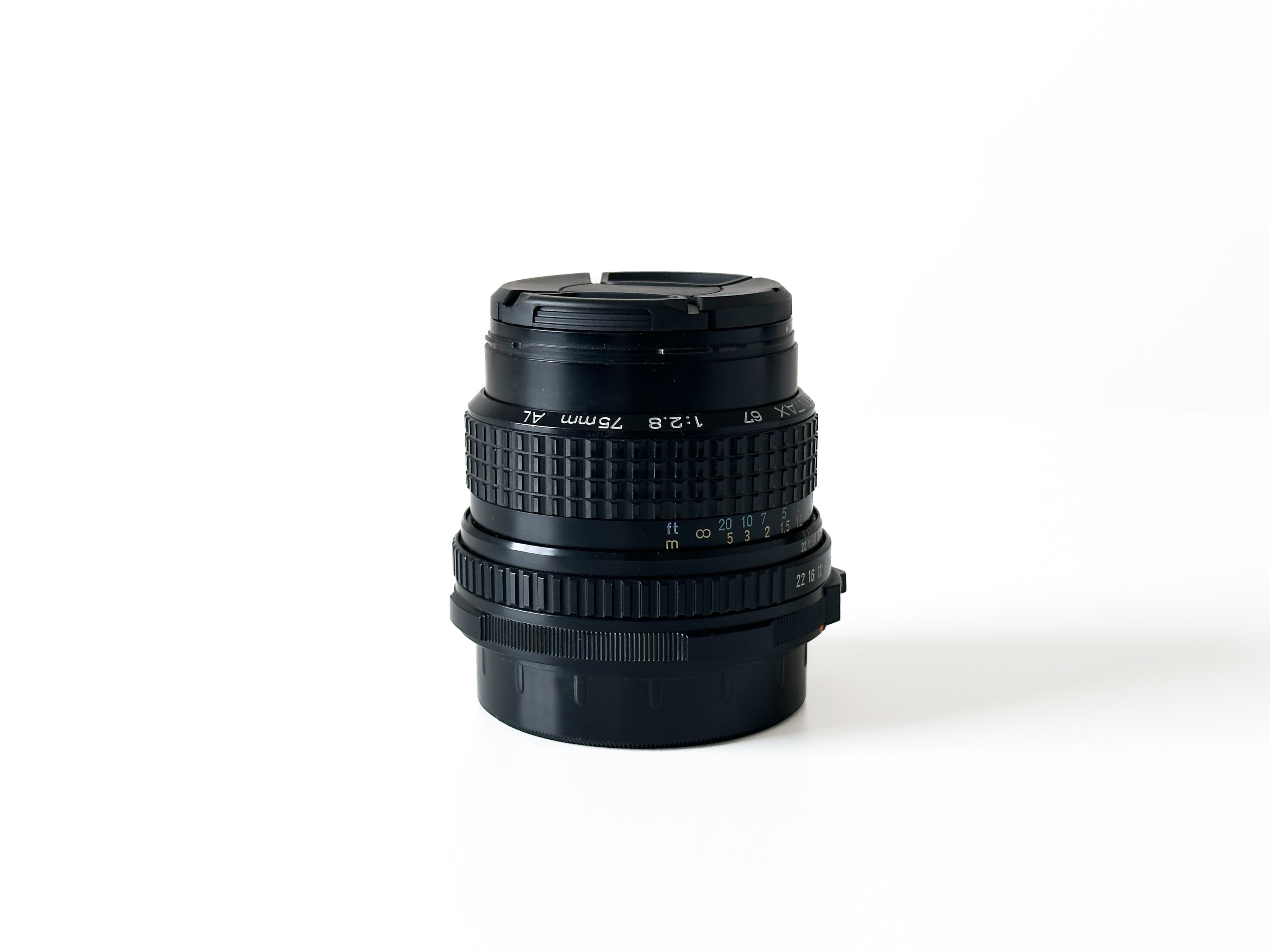 Pentax 67 75mm f/2.8 al lens