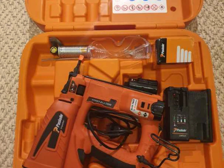 Gasdriven dyckertpistol paslode