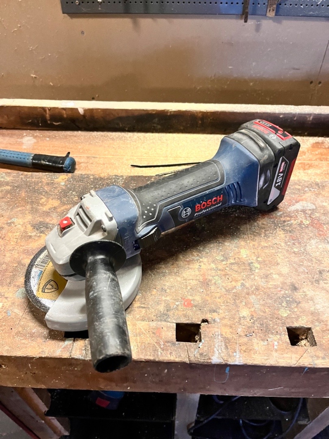 Vinkelslip bosch pro batteridriven