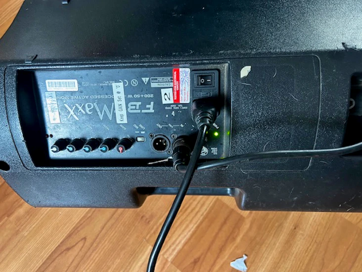 Fbt maxx pa system with 2 speakers and mixing console.