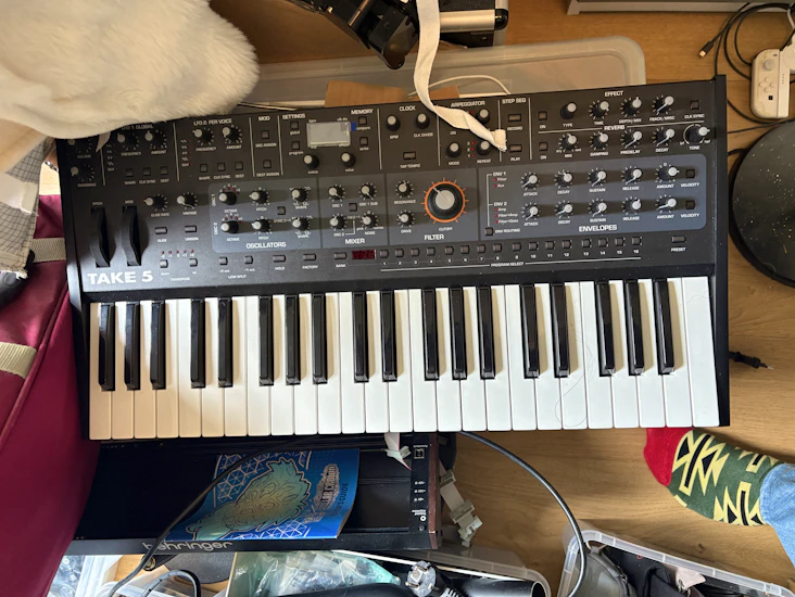 Sequential take v synthesizer