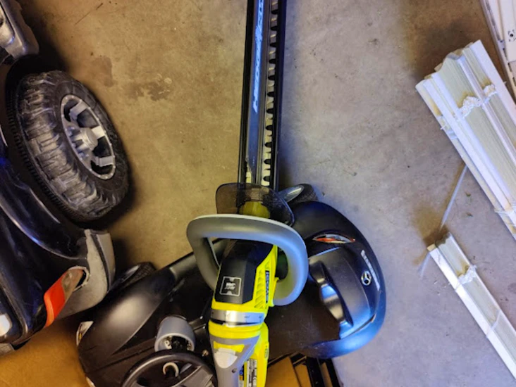 Häcksax ryobi oht1855r