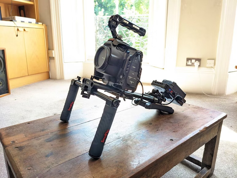 Blackmagic cinema camera 6k ef mount - full frame rig (full shooting kit)