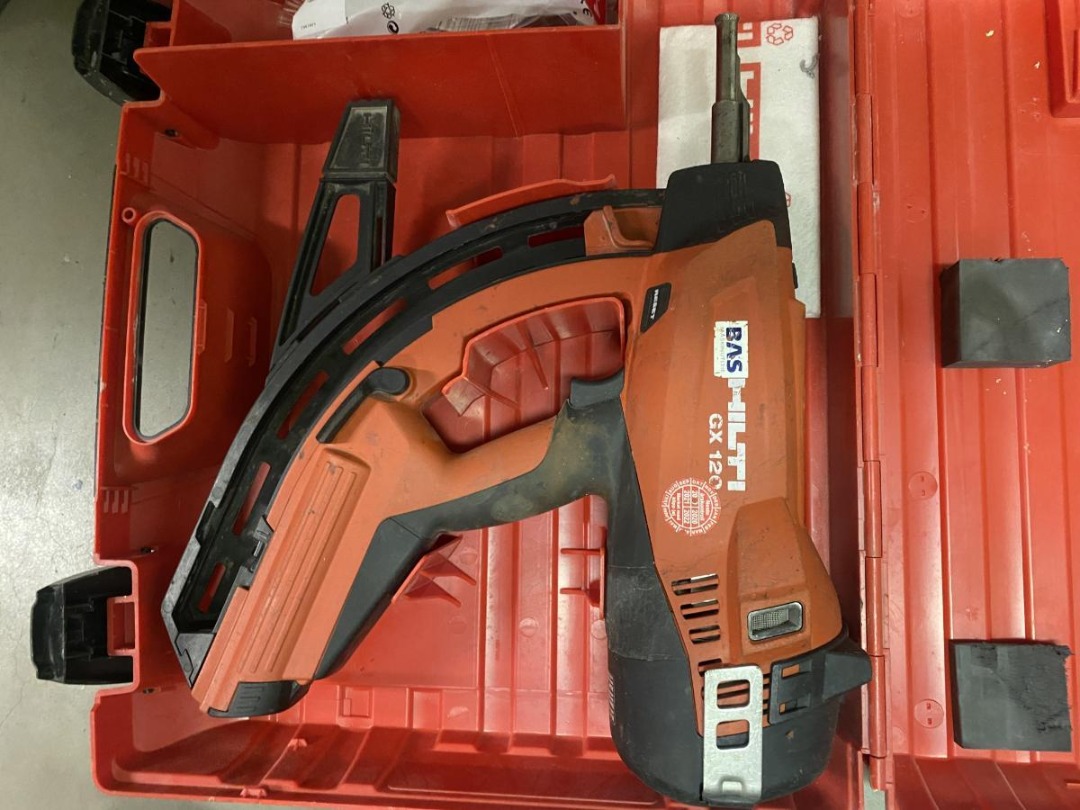 Hilti boltepistol