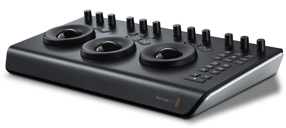 Blackmagic micro panel for davinci resolve 