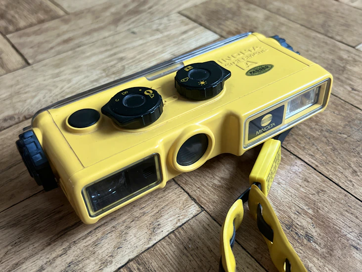 Minolta weathermatic underwater 110 film camera