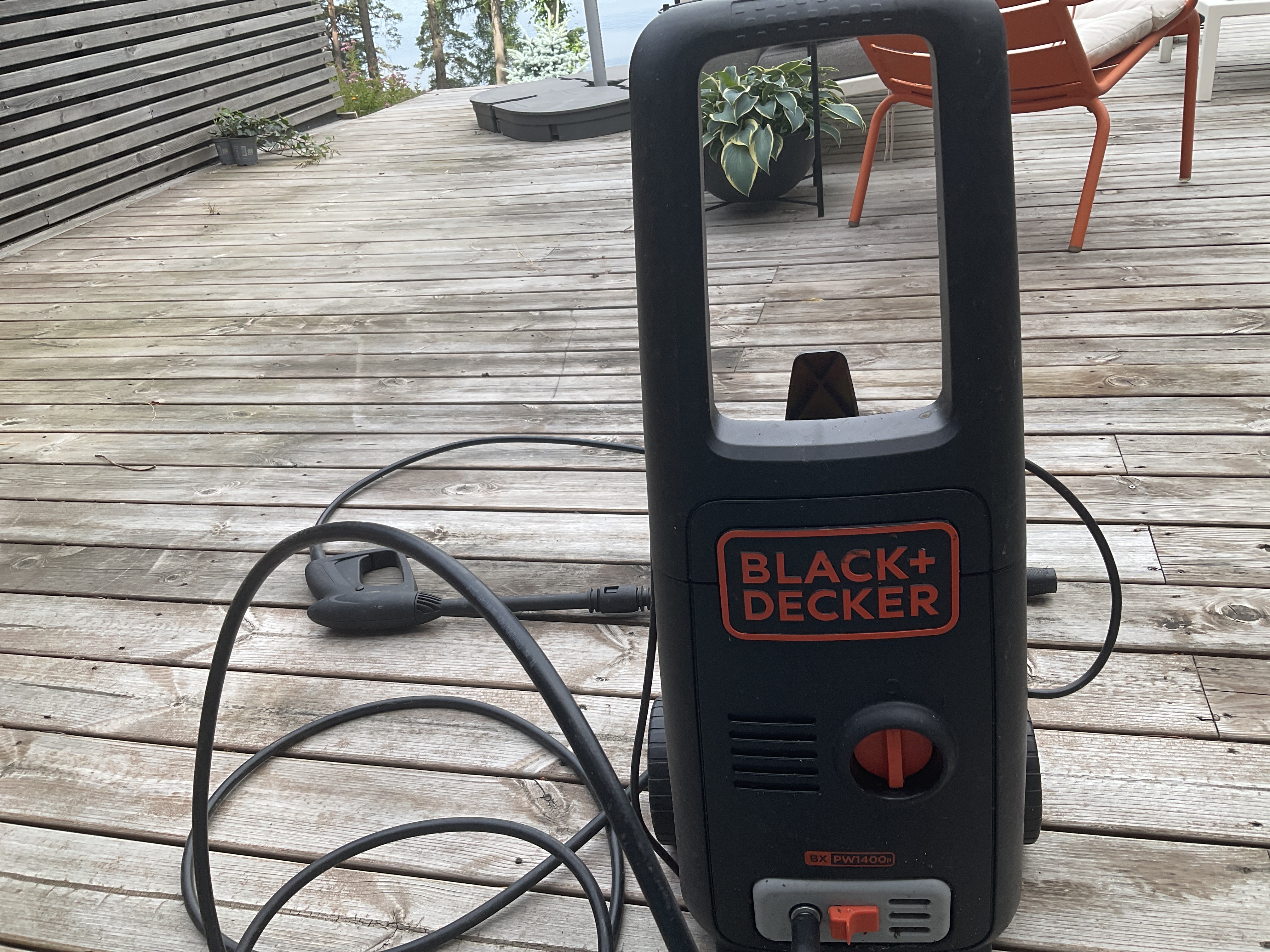 Liten black and decker høytrykkspyler
