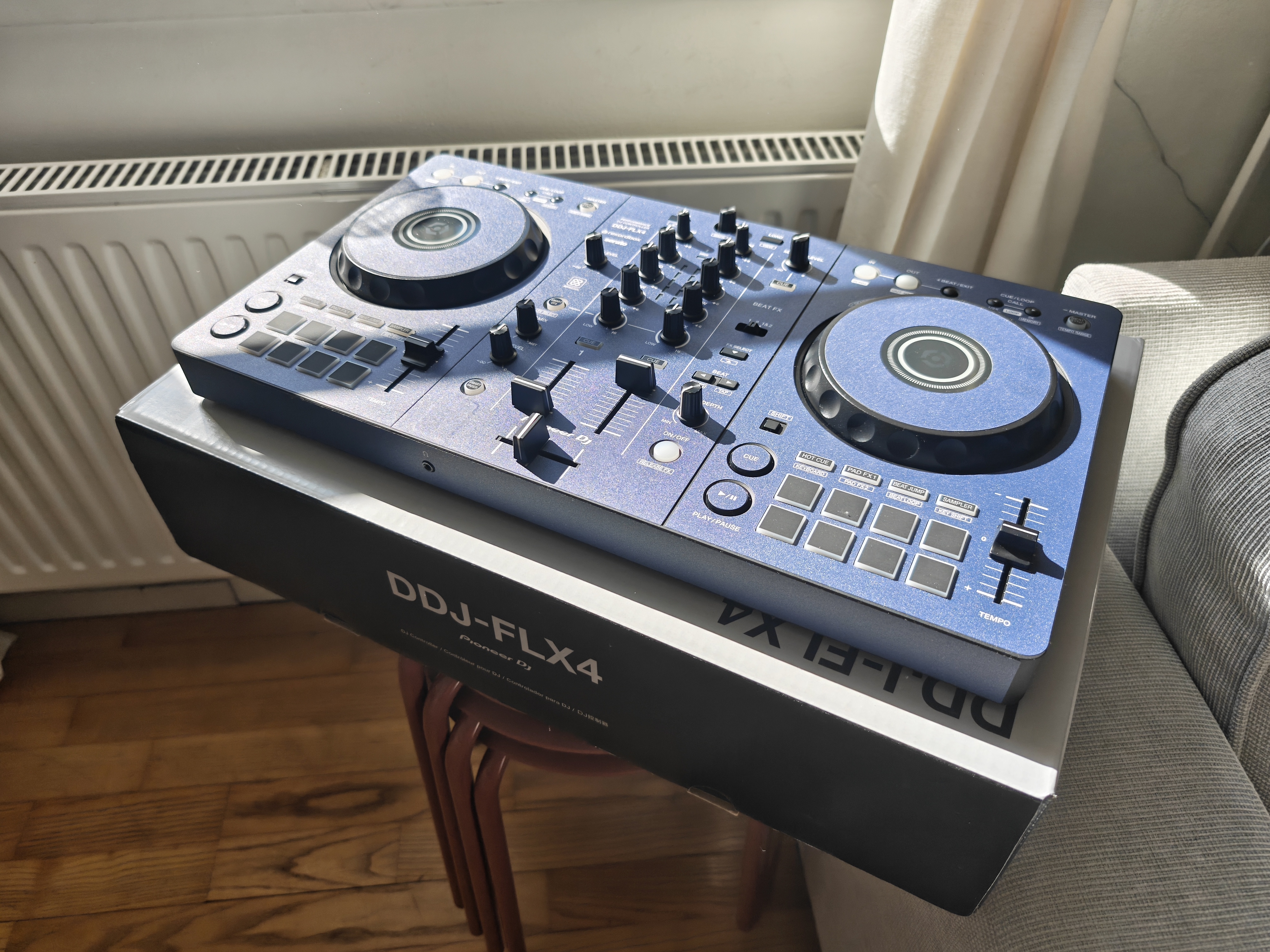 Pioneer ddj-flx4 – komplett dj-kit med pioneer-väska och skyddsskin