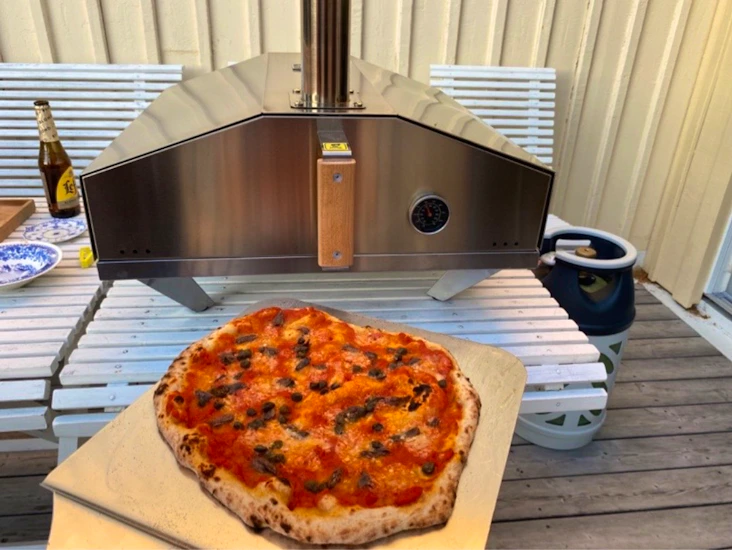 Pizzaugn inklusive gasoltub och pizzaspadar