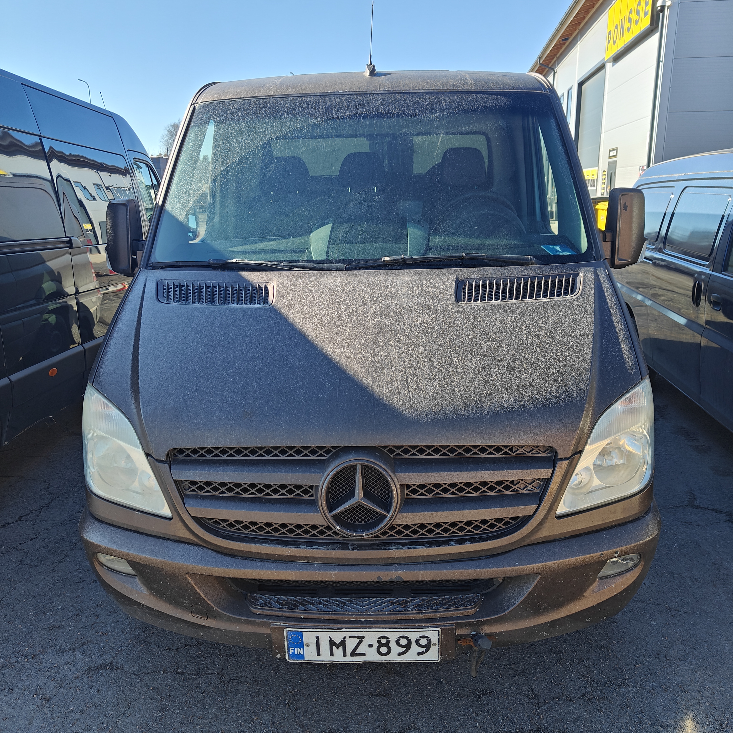 Vuokraa tilava ja vaivaton mercedes-benz sprinter – b-kortilla!