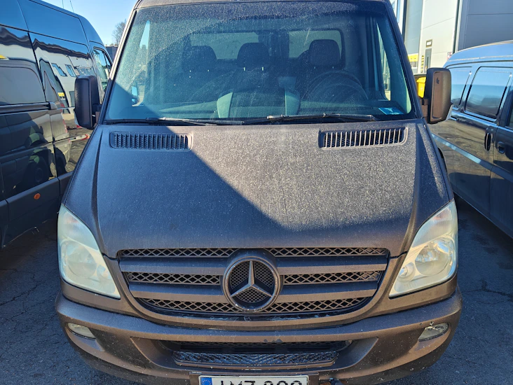 Vuokraa tilava ja vaivaton mercedes-benz sprinter – b-kortilla!