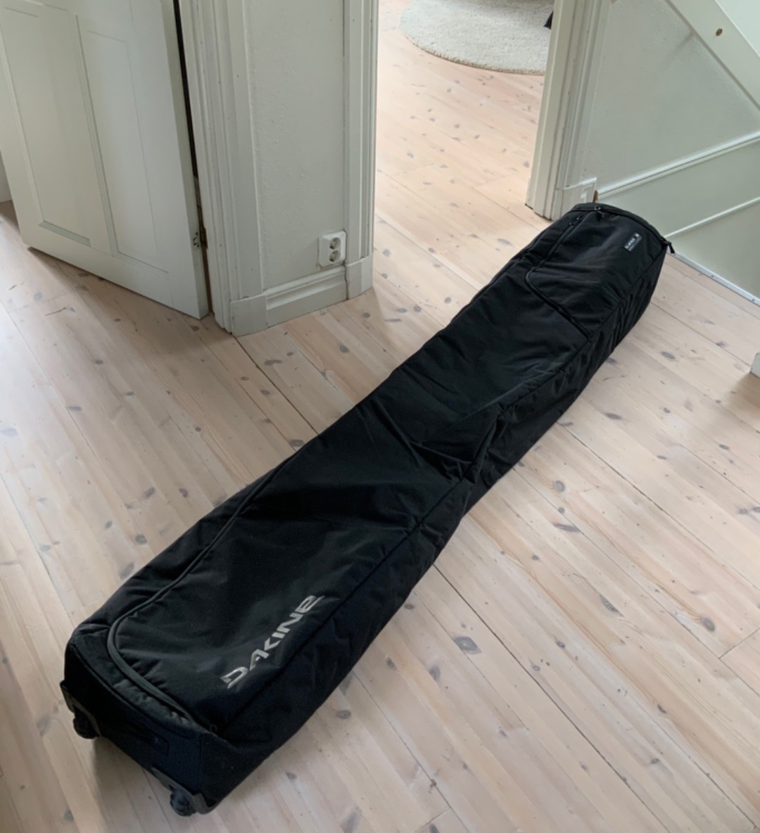 Dakine skifodral för resor