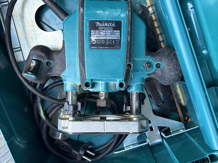 Makita - handöverfräs