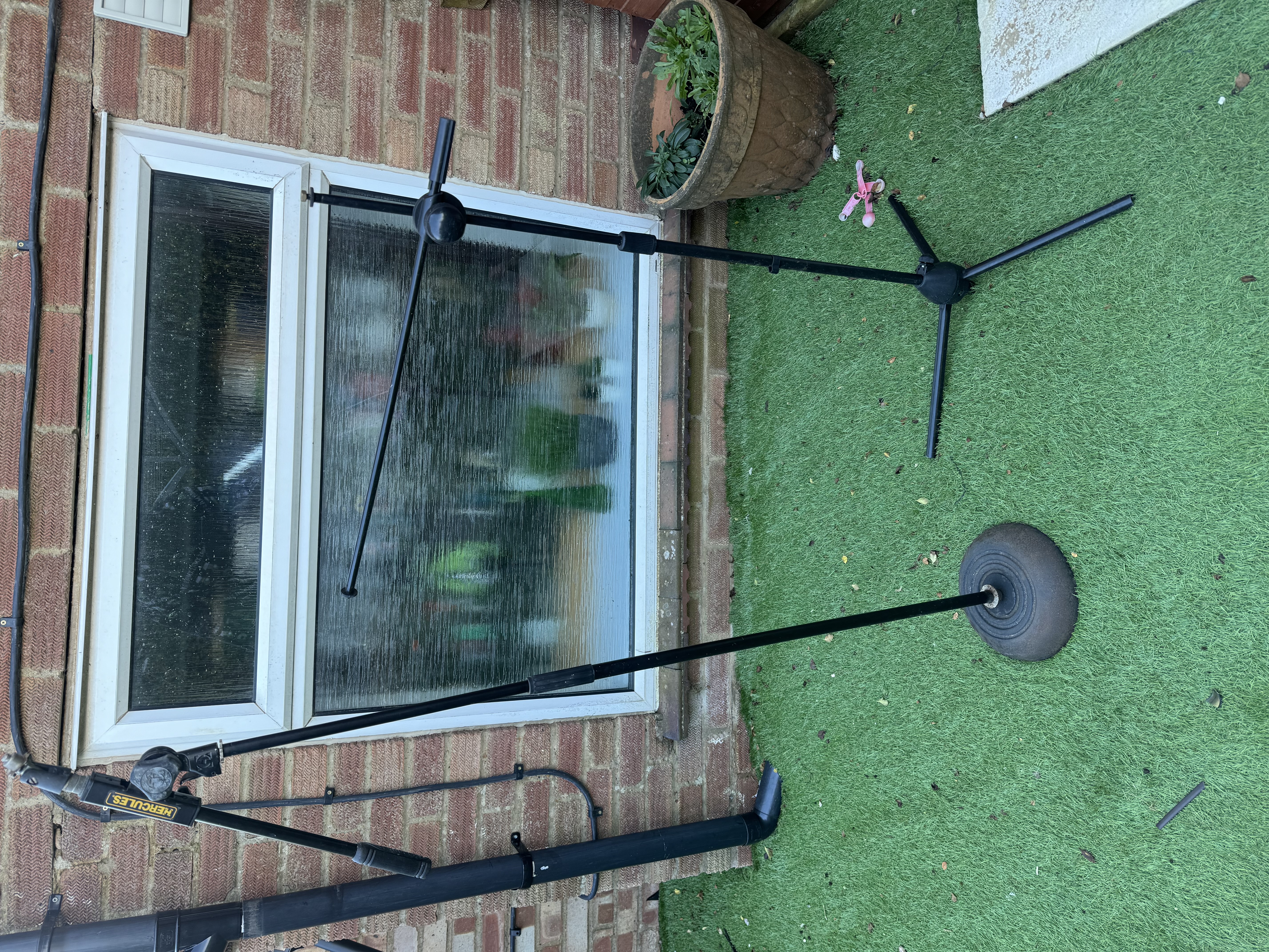 Mic stand