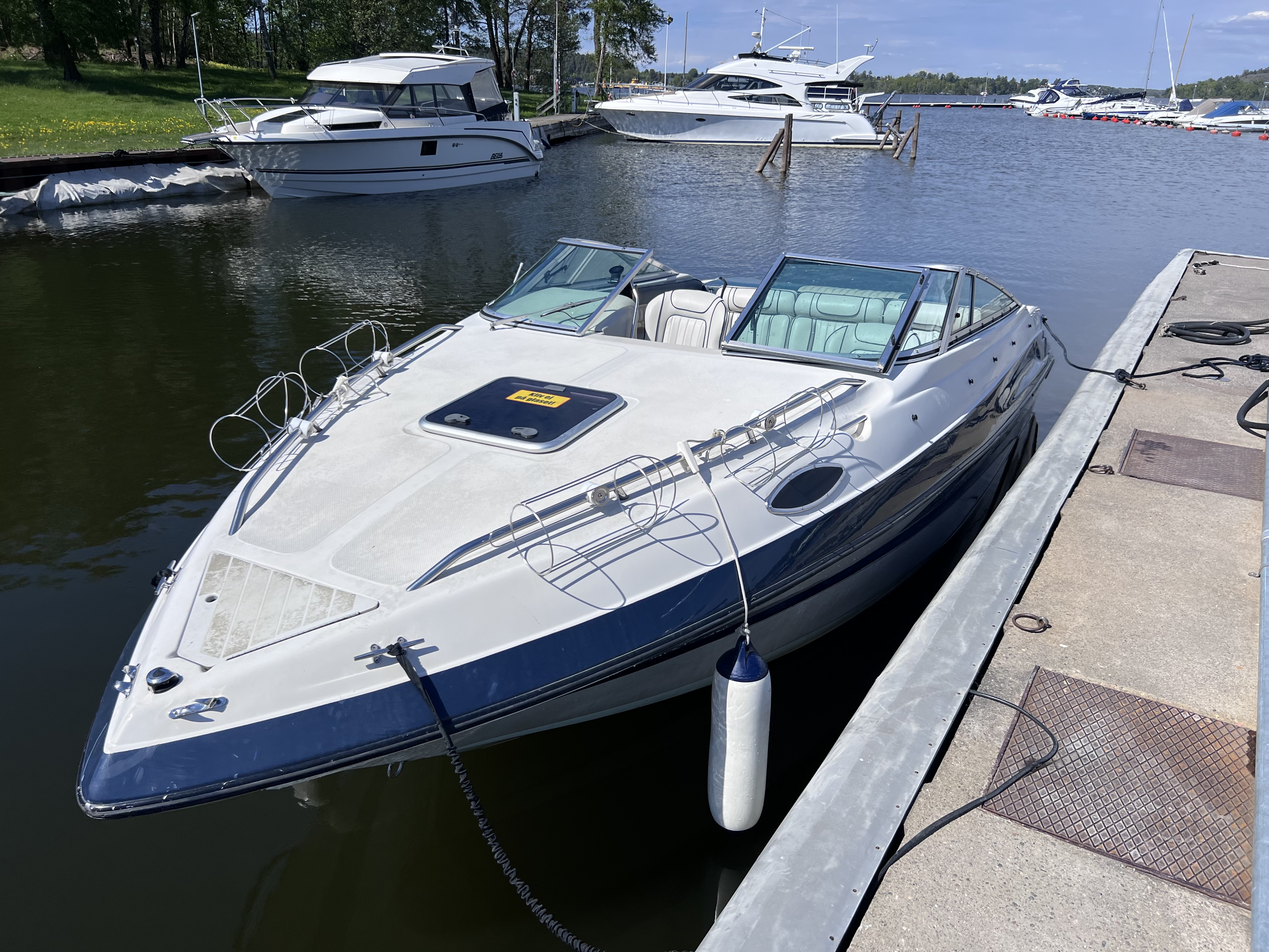 Mariah z 225