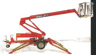 Billig tilhengermontert lift til leie. denka 12 meter. selvgående.